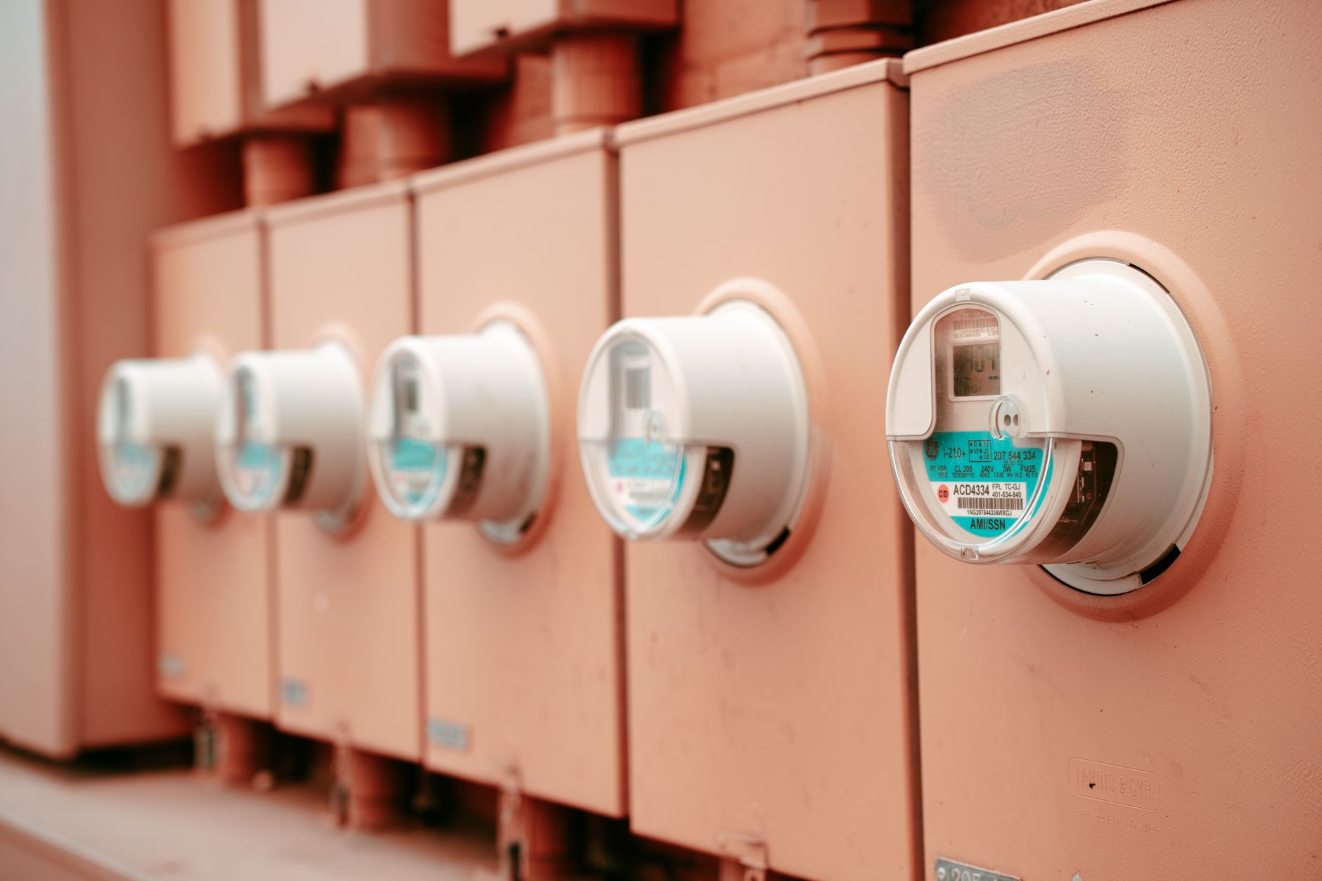 Slimme energiemeter voor het sturen van stroomverbruik